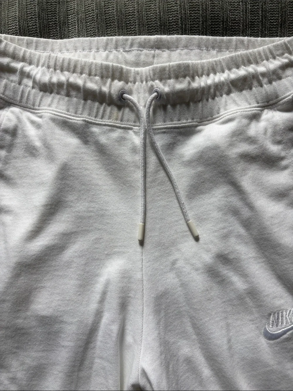 Nike White Wide-Leg Cropped Pants